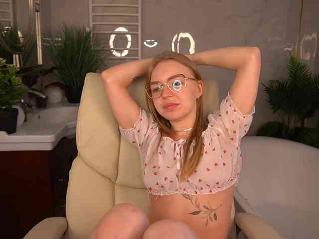 EmilySunShine webcam