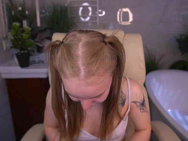 EmilySunShine webcam