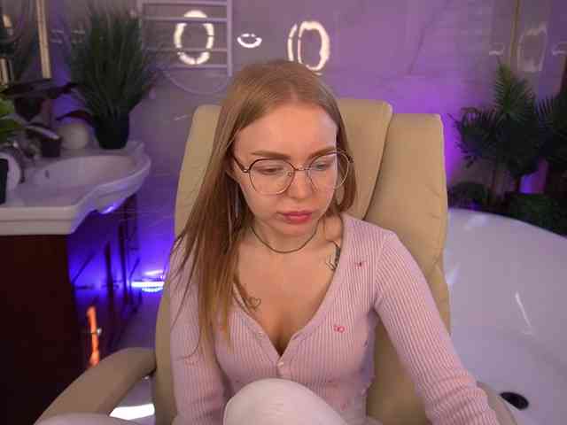 EmilySunShine webcam
