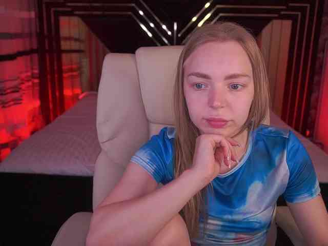 EmilySunShine webcam