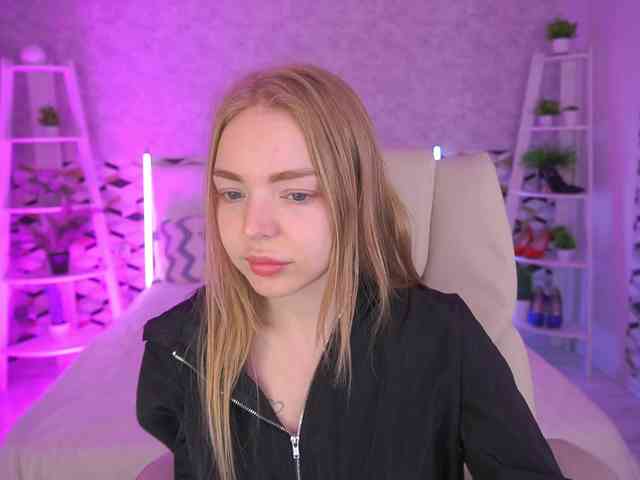 EmilySunShine webcam