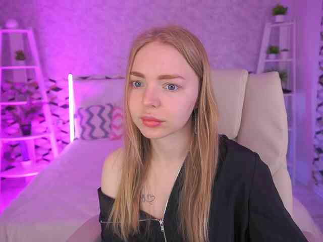EmilySunShine webcam