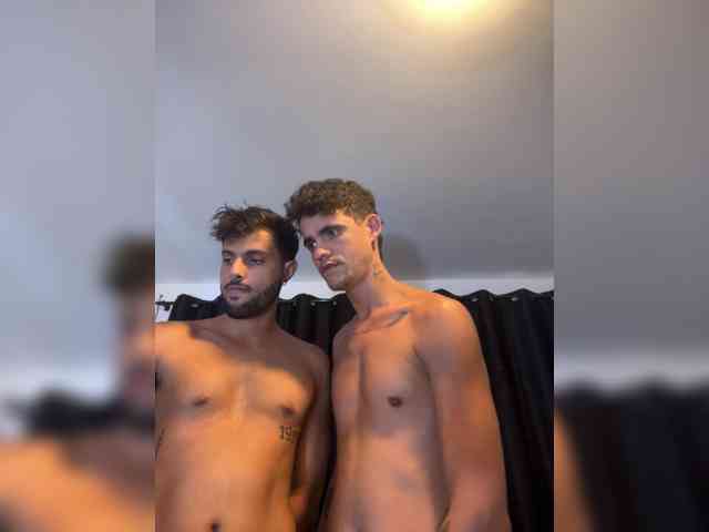 Couplebraziliam Live Webcam on BongaCams