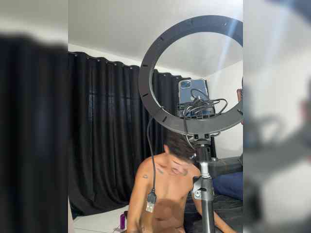 Couplebraziliam Live Webcam on BongaCams