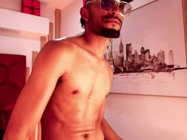 MichaelHanks live webcam show
