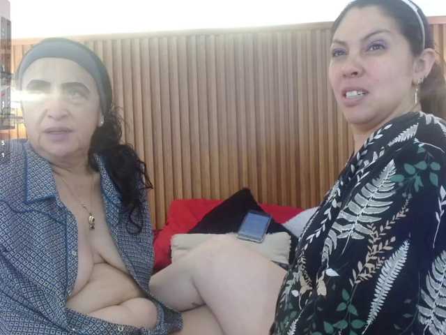 IrisyAnnita69 live cam on BongaCams
