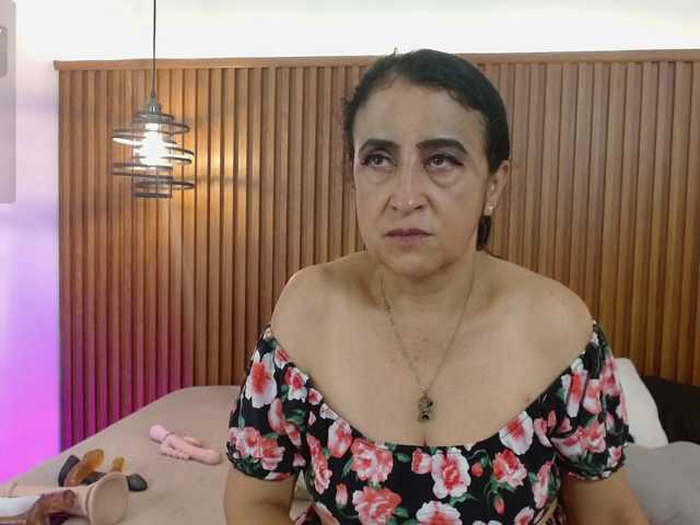 IrisyAnnita69