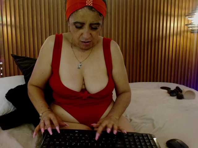 IrisyAnnita69 live cam on BongaCams