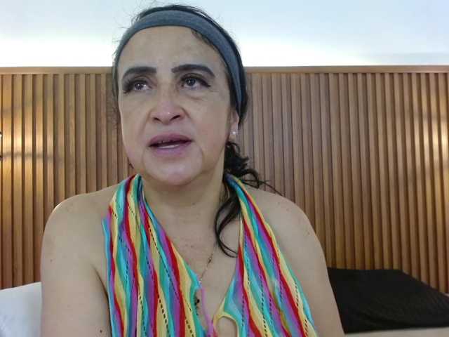 IrisyAnnita69