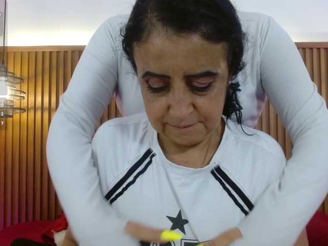 IrisyAnnita69