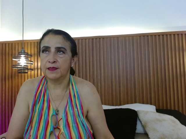 IrisyAnnita69