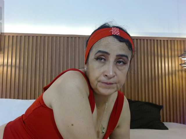 IrisyAnnita69