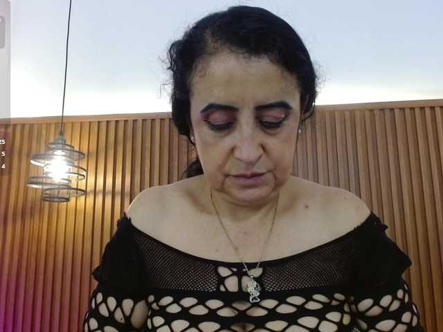 IrisyAnnita69