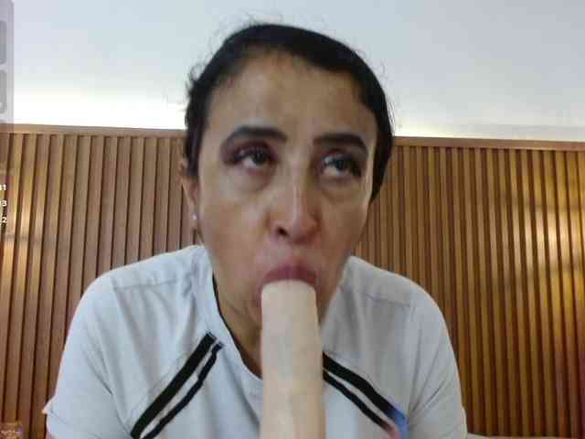 IrisyAnnita69 webcam