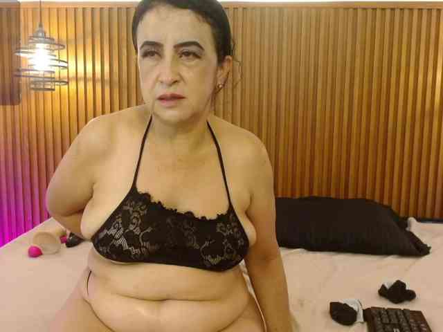 IrisyAnnita69