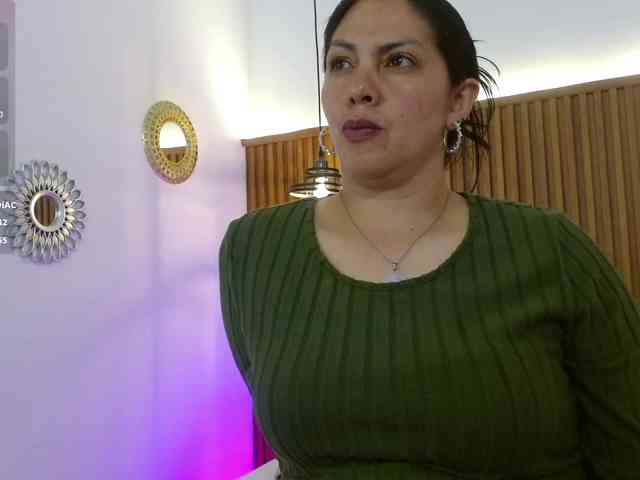 IrisyAnnita69 webcam