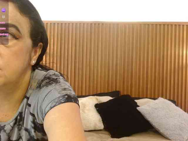 IrisyAnnita69 webcam