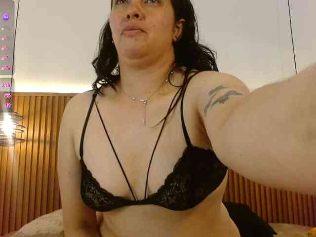 IrisyAnnita69 Sex Cam Show