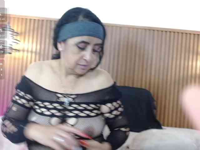 IrisyAnnita69 webcam