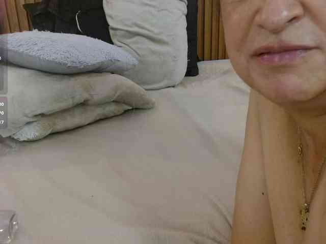 IrisyAnnita69 webcam