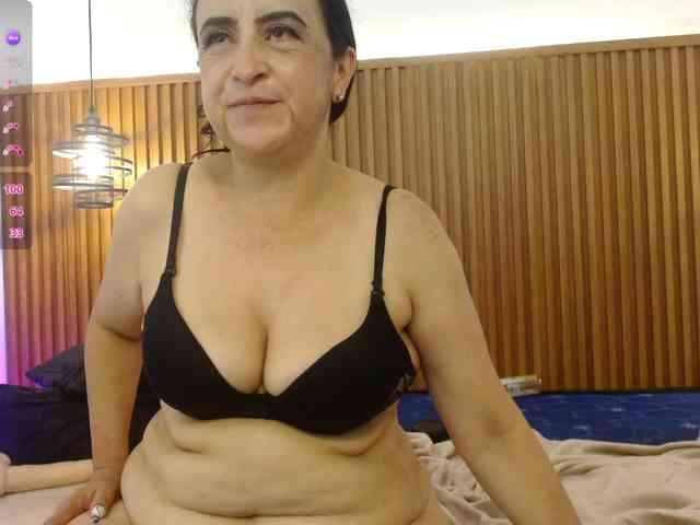 IrisyAnnita69 webcam