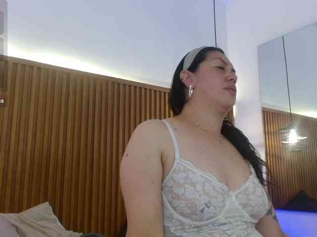 IrisyAnnita69 webcam
