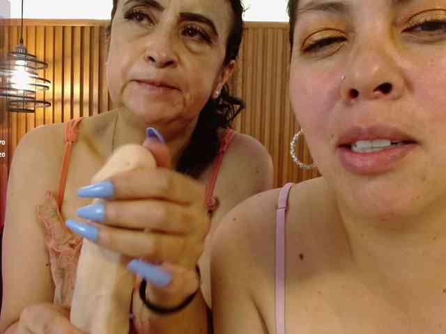 IrisyAnnita69 webcam
