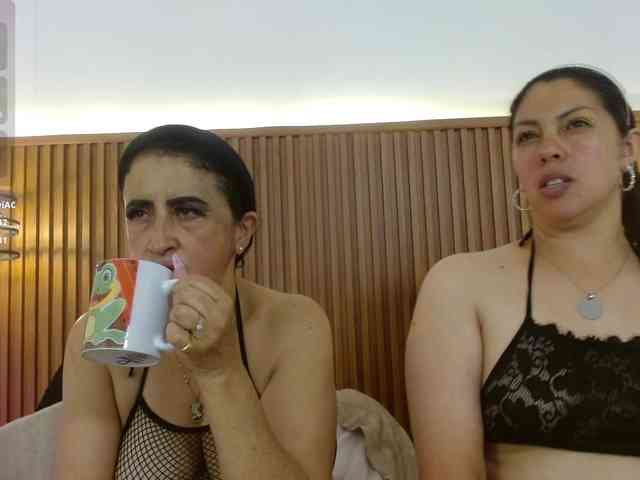 IrisyAnnita69 webcam