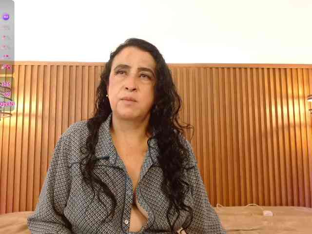 IrisyAnnita69 webcam