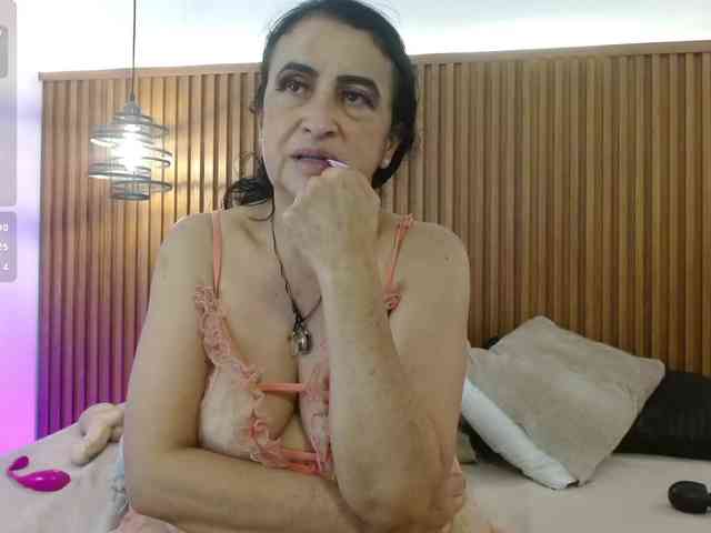 IrisyAnnita69 webcam