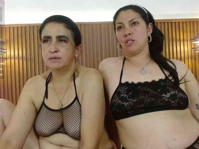 IrisyAnnita69 webcam