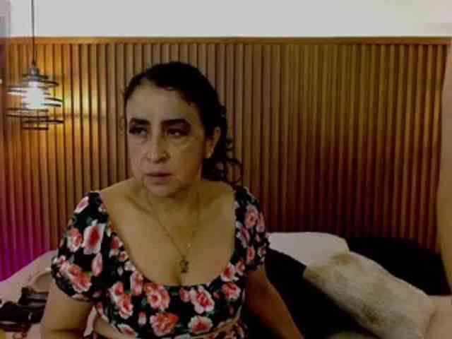 IrisyAnnita69 webcam