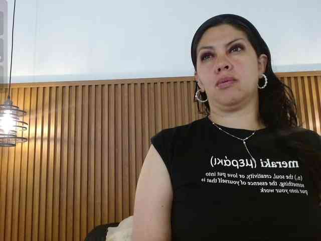 IrisyAnnita69 webcam