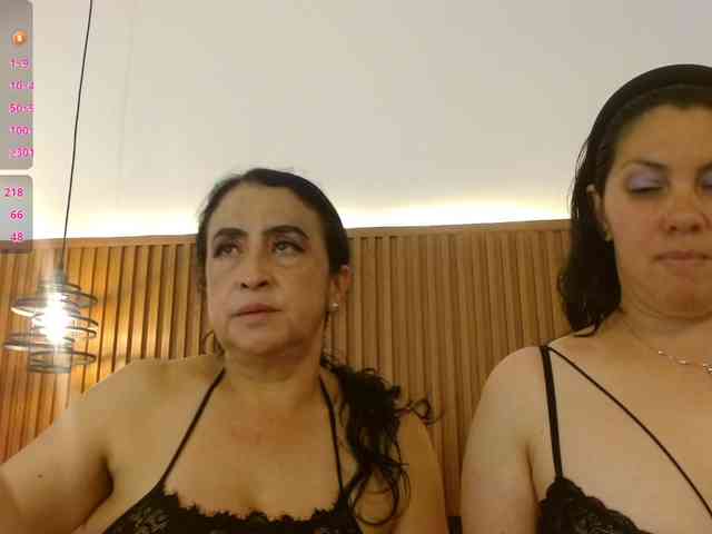 IrisyAnnita69 webcam