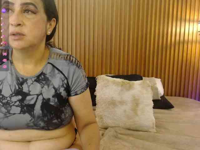 IrisyAnnita69 webcam