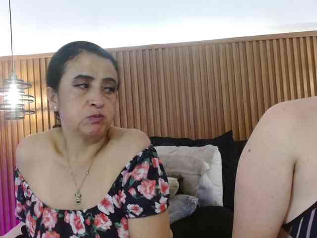 IrisyAnnita69 webcam