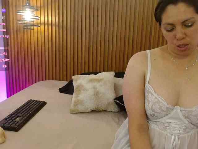 IrisyAnnita69 webcam