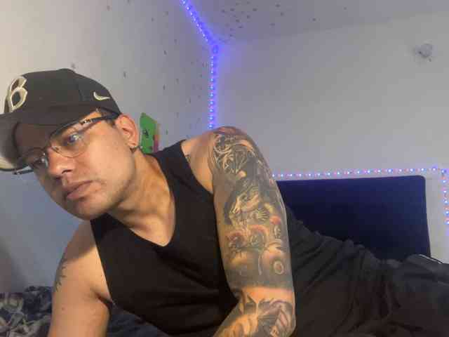 MrandMsHot webcam