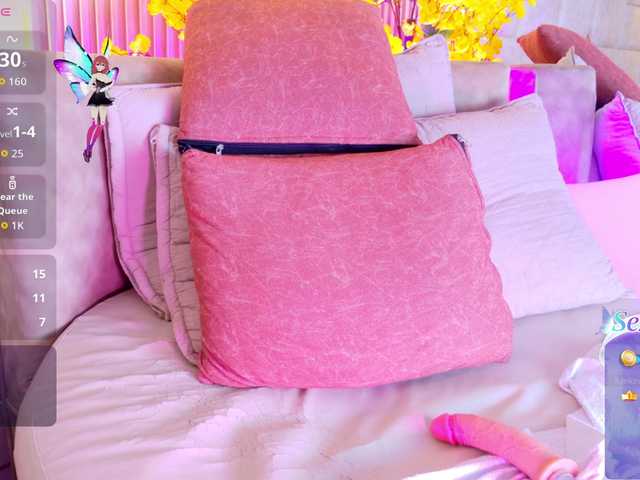 LalaVarela live cam on BongaCams