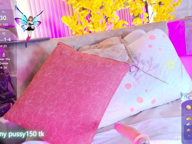 LalaVarela live cam on BongaCams