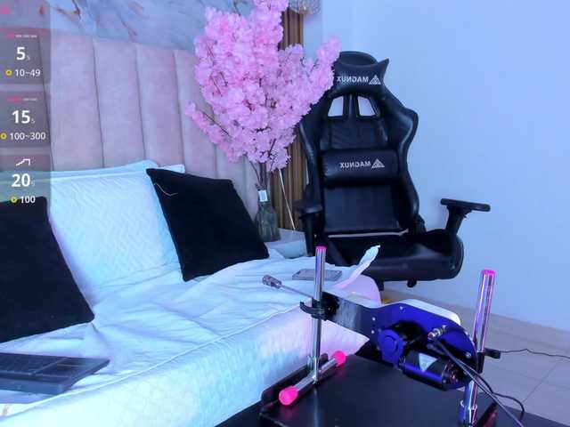 LalaVarela live cam on BongaCams