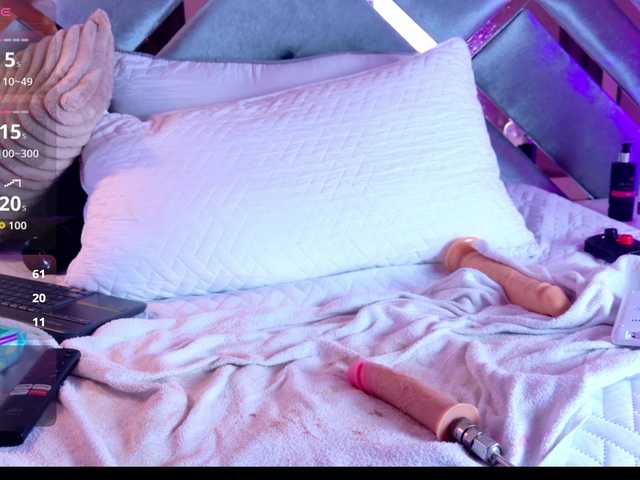 LalaVarela live cam on BongaCams