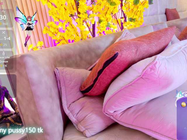 LalaVarela live cam on BongaCams