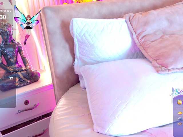LalaVarela live cam on BongaCams