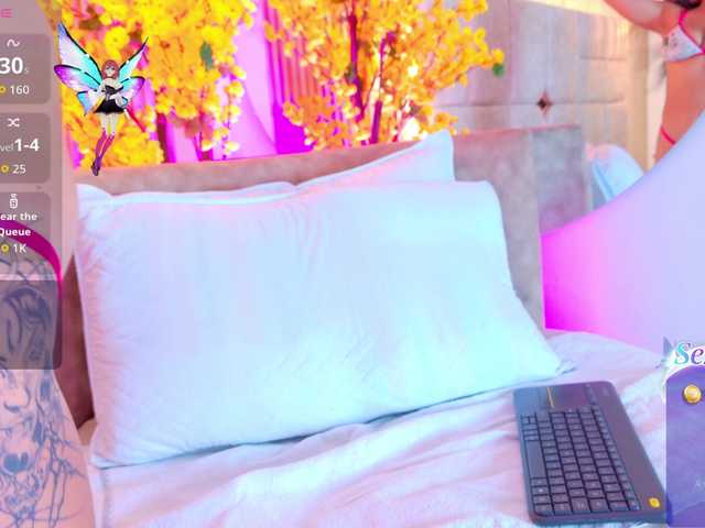 LalaVarela live cam on BongaCams