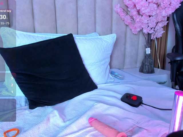 LalaVarela live cam on BongaCams