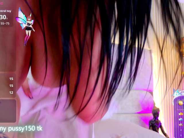 LalaVarela live cam on BongaCams