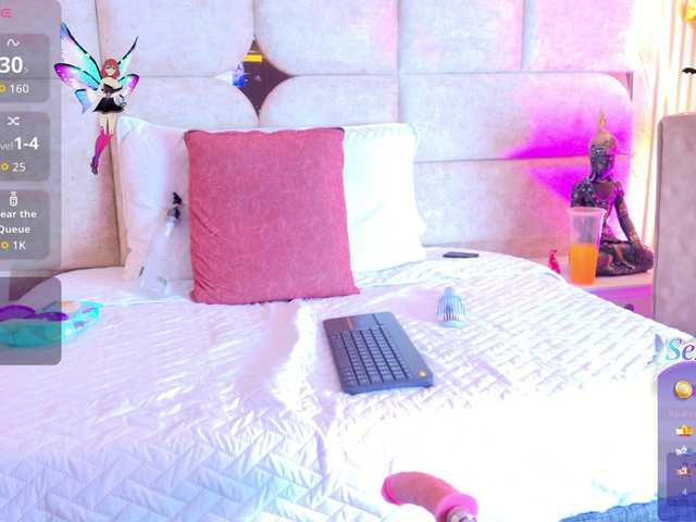 LalaVarela live webcam show