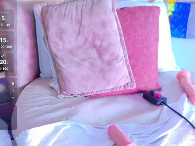 LalaVarela live cam on BongaCams