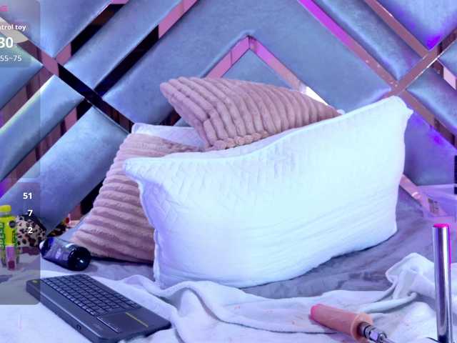 LalaVarela live cam on BongaCams
